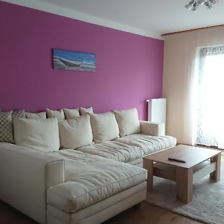 Karin, Eigener Eingang, 3 Schlafzimmer, Doppelcarport * Langenwang