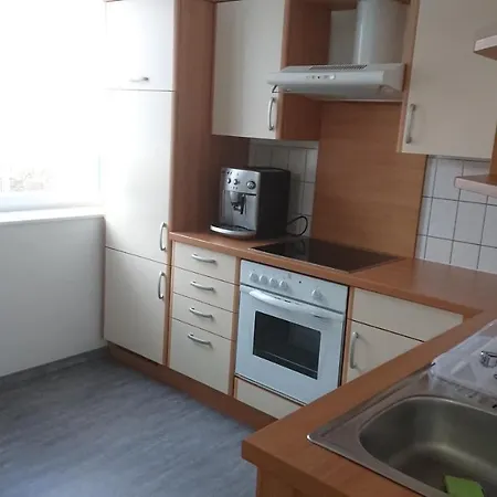 Karin, Eigener Eingang, 3 Schlafzimmer, Doppelcarport Apartment