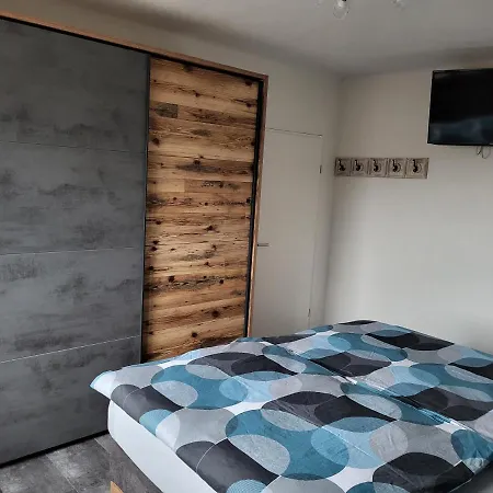 Apartmán Karin, Eigener Eingang, 3 Schlafzimmer, Doppelcarport Langenwang